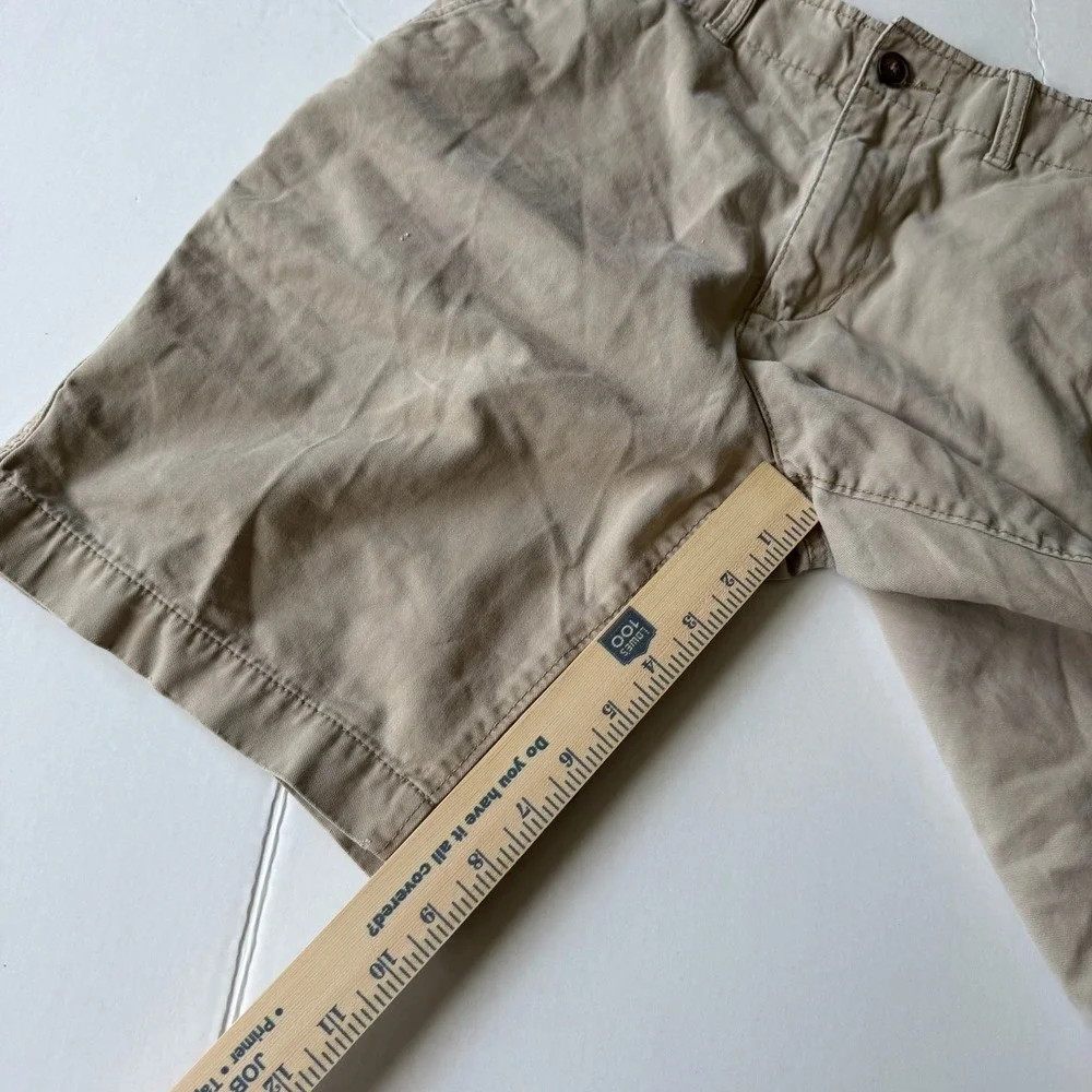 American Eagle Outfitters Men's Classic Beige Cotton Cargo Shorts Button Pockets